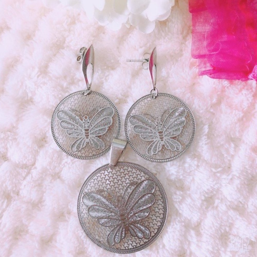 3-Piece Silver Earrings & Pendant Round Flat Butterfly Pin Up New